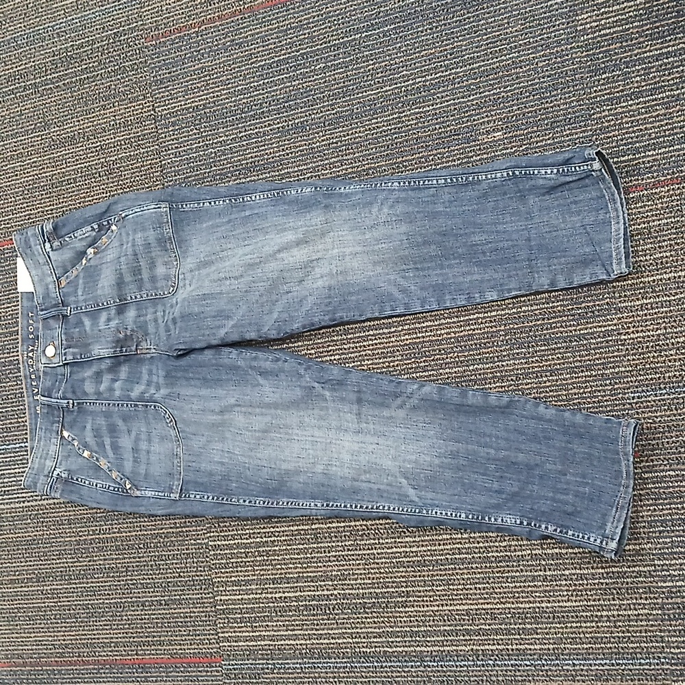 NWT WHBM High-Rise Everyday Soft Denim Studded Cropped Jeans, 10 - Picture 5 of 12